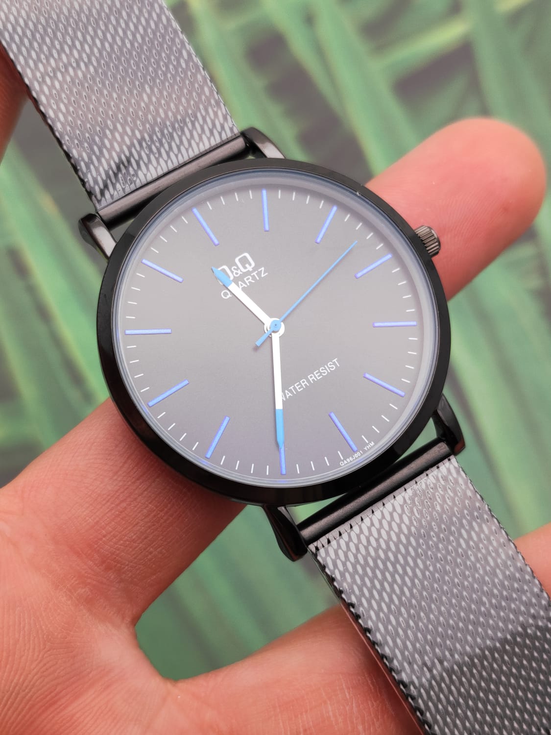 Reloj Q&amp;Q Quartz – Elegancia Minimalista