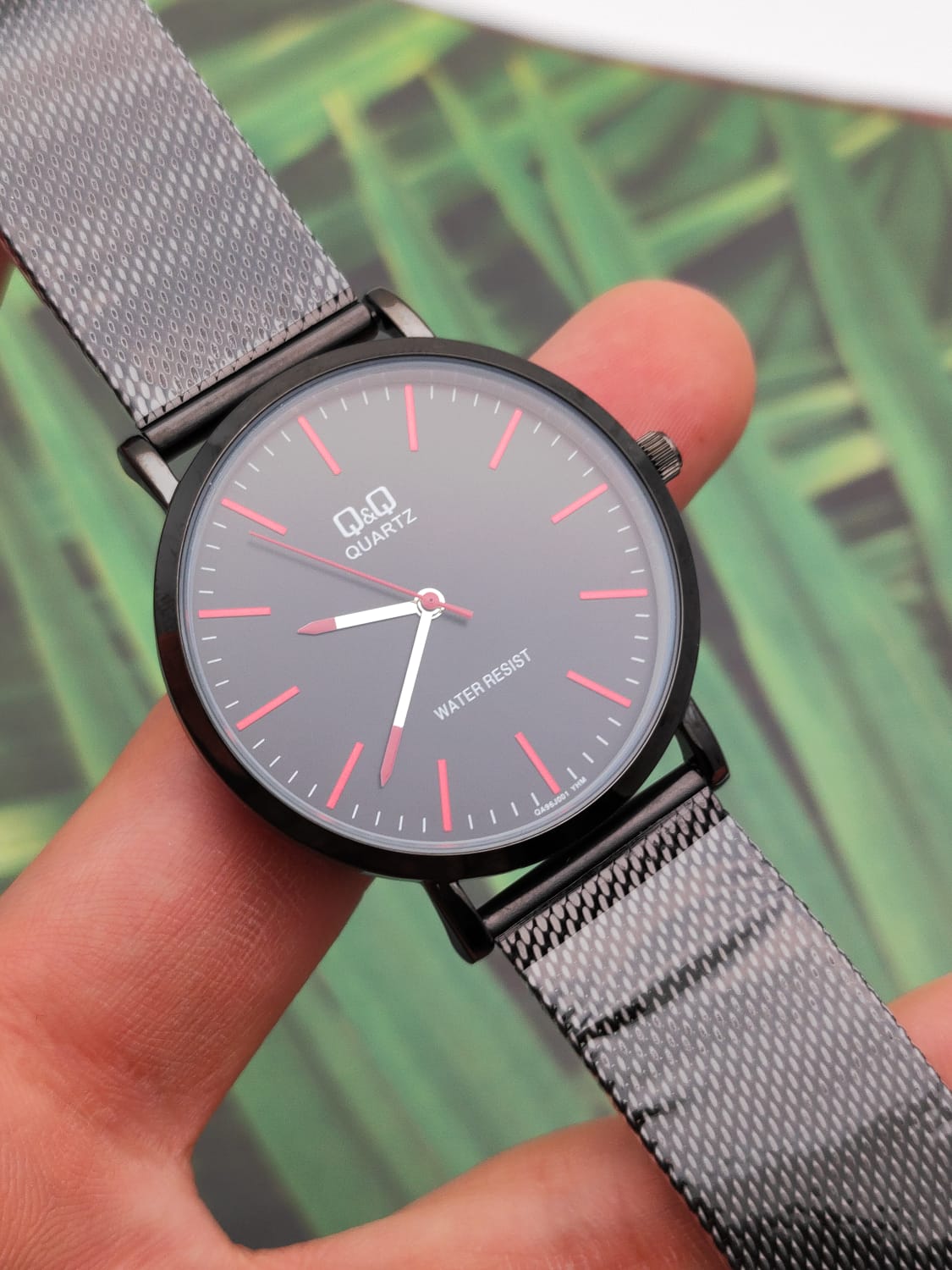 Reloj Q&amp;Q Quartz – Elegancia Minimalista