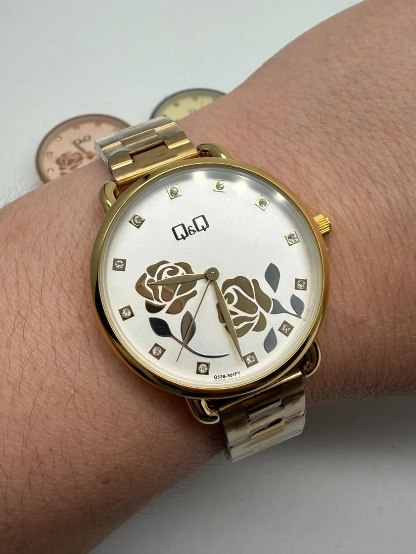 Reloj Q&Q para Dama – Elegancia y diseño floral