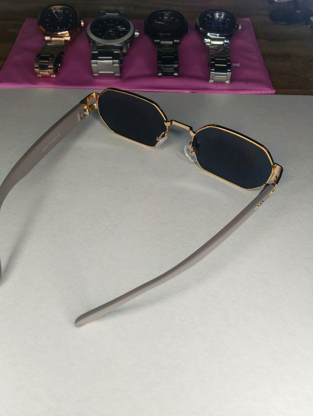Gafas de Sol Rectangulares – Diseño Elegante y Sofisticado