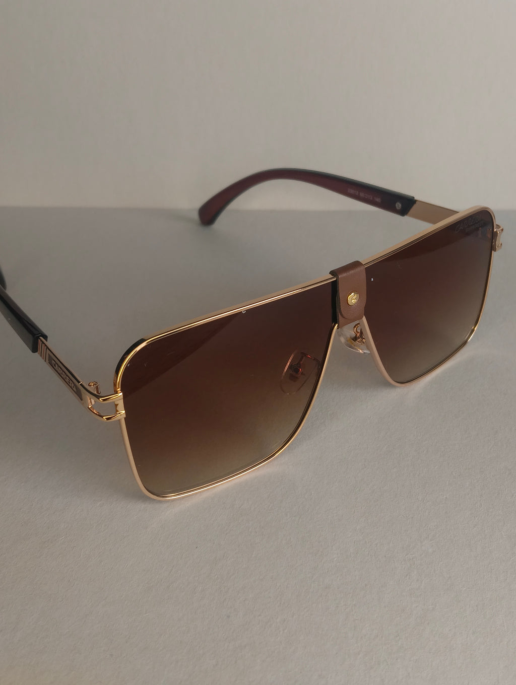 Gafas de Sol Oversize Marrón – Diseño Elegante y Sofisticado