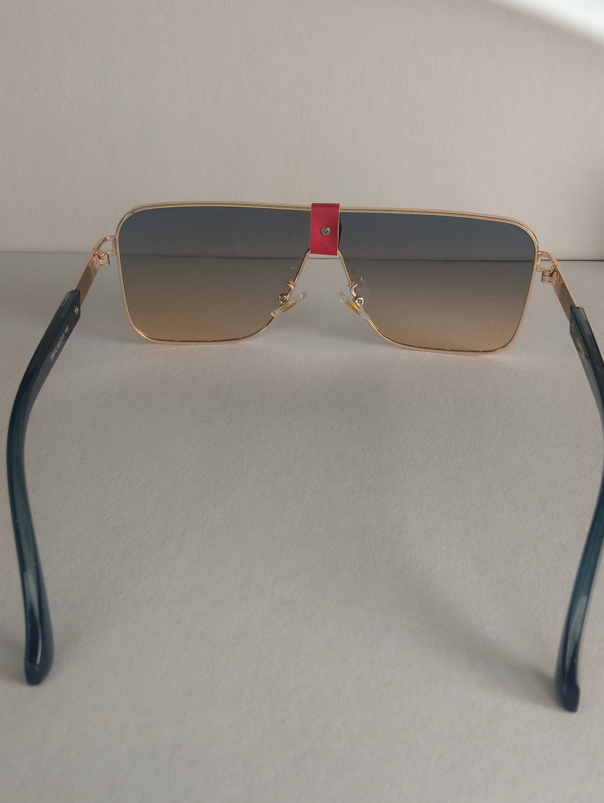 Gafas de Sol Oversize – Diseño Elegante y Moderno