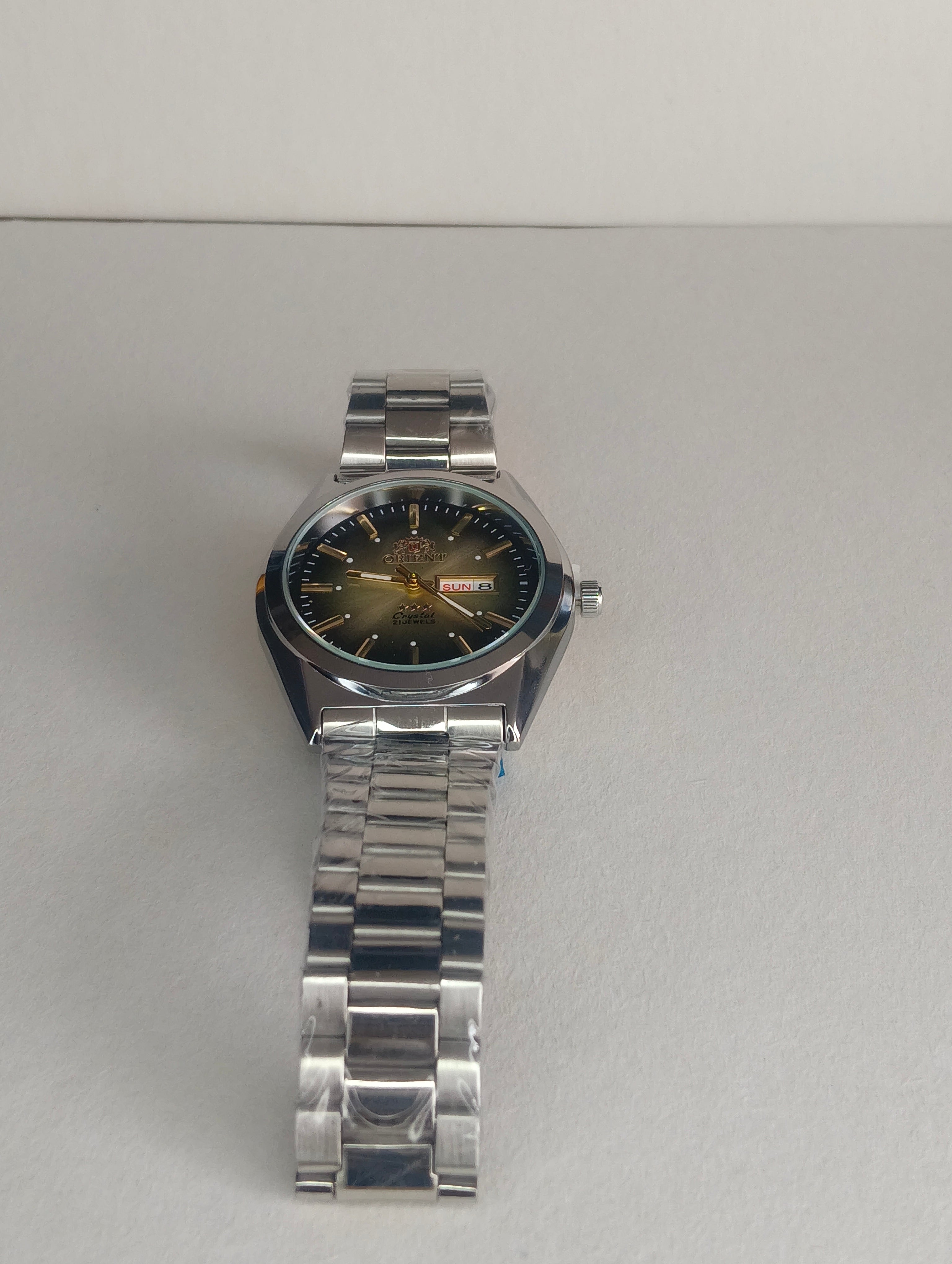 Reloj Automático Estilo Clásico con Calendario – Esfera Verde y Acero Inoxidable