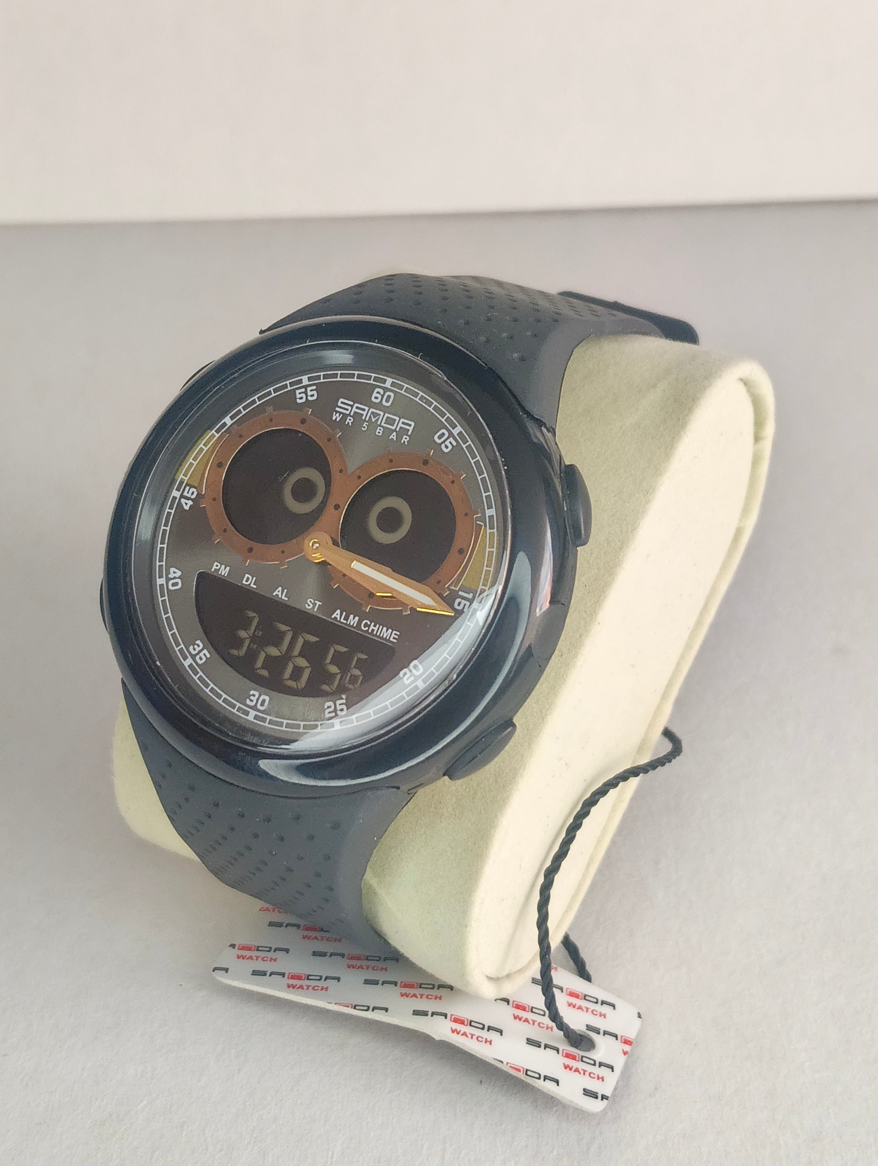 Reloj Sanda Unisex Análogo Digital | Luz LED, Cronómetro, Alarma y Resistencia al Agua 5 BAR