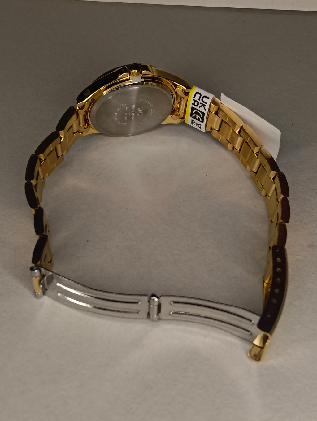Reloj Q&Q para Mujer Dorado | Esfera Blanca con Números Árabes | Elegancia Clásica