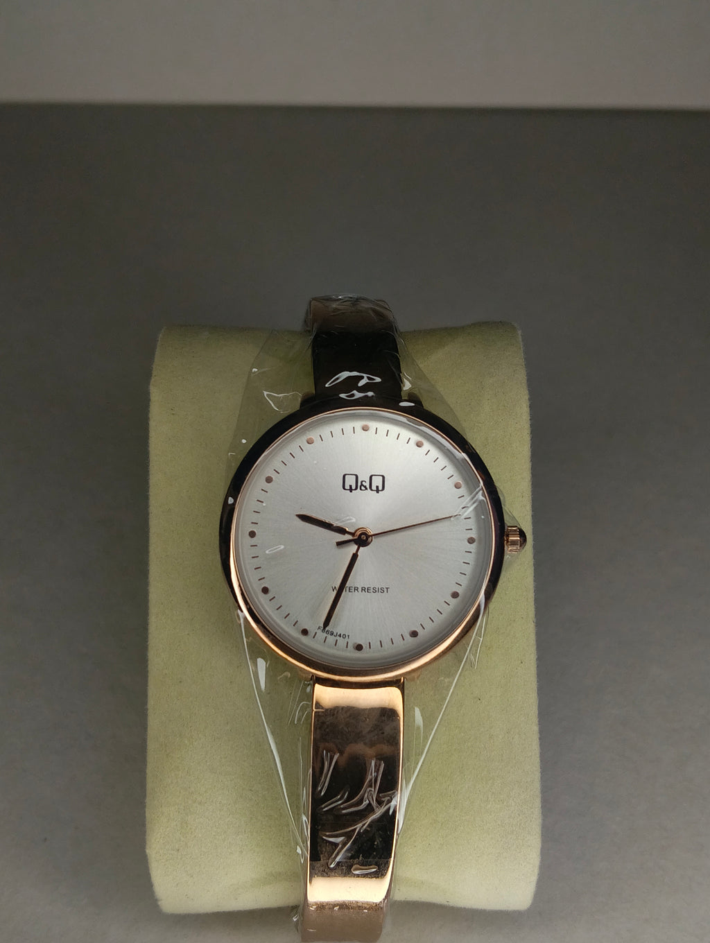 Reloj Q&Q para Mujer Elegante Oro Rosa | Pulsera Metálica | Movimiento Japonés