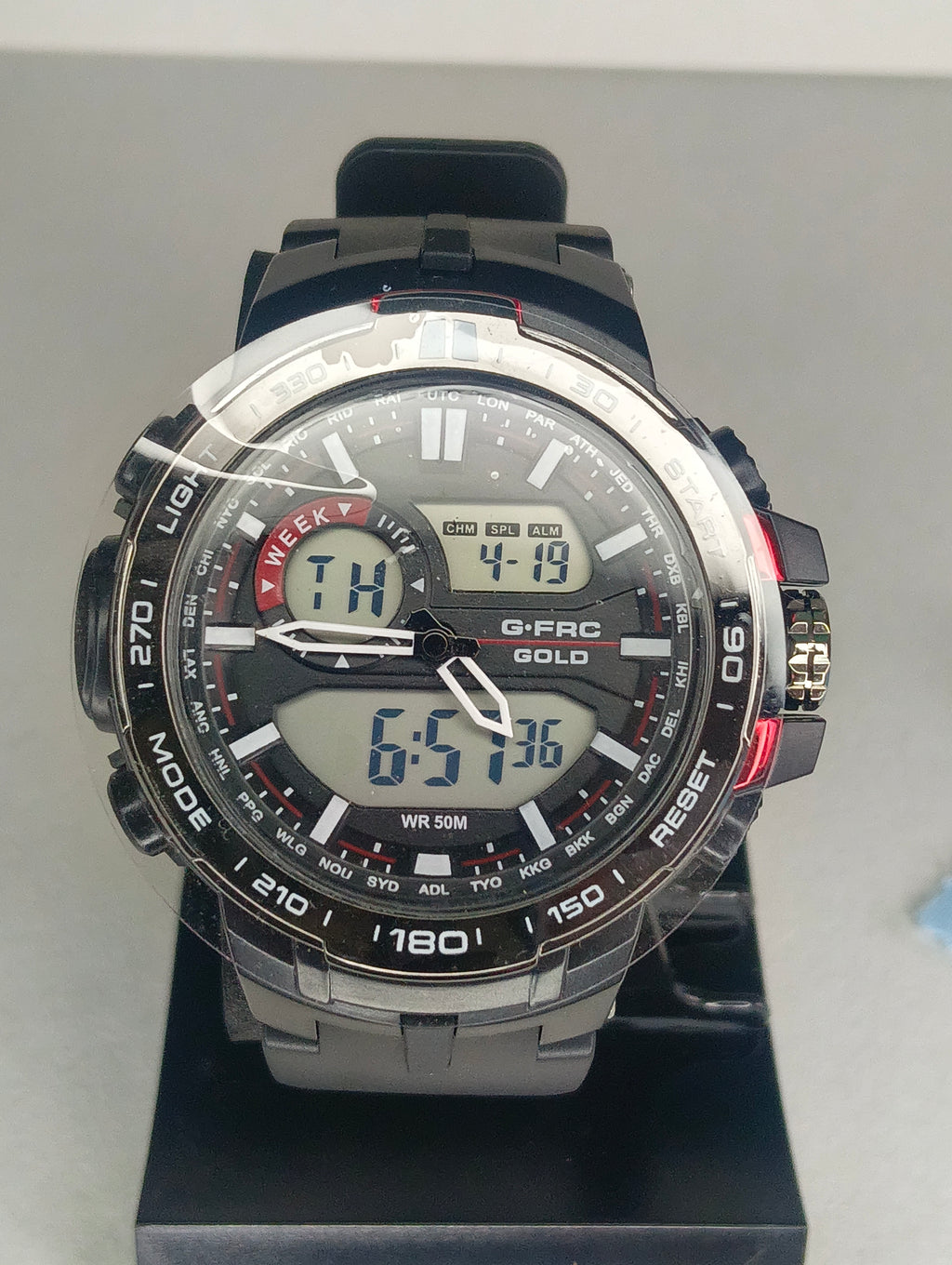 Reloj G-FRC Gold Hombre Análogo Digital | Hora Mundial, Cronómetro, Alarma y WR 50M