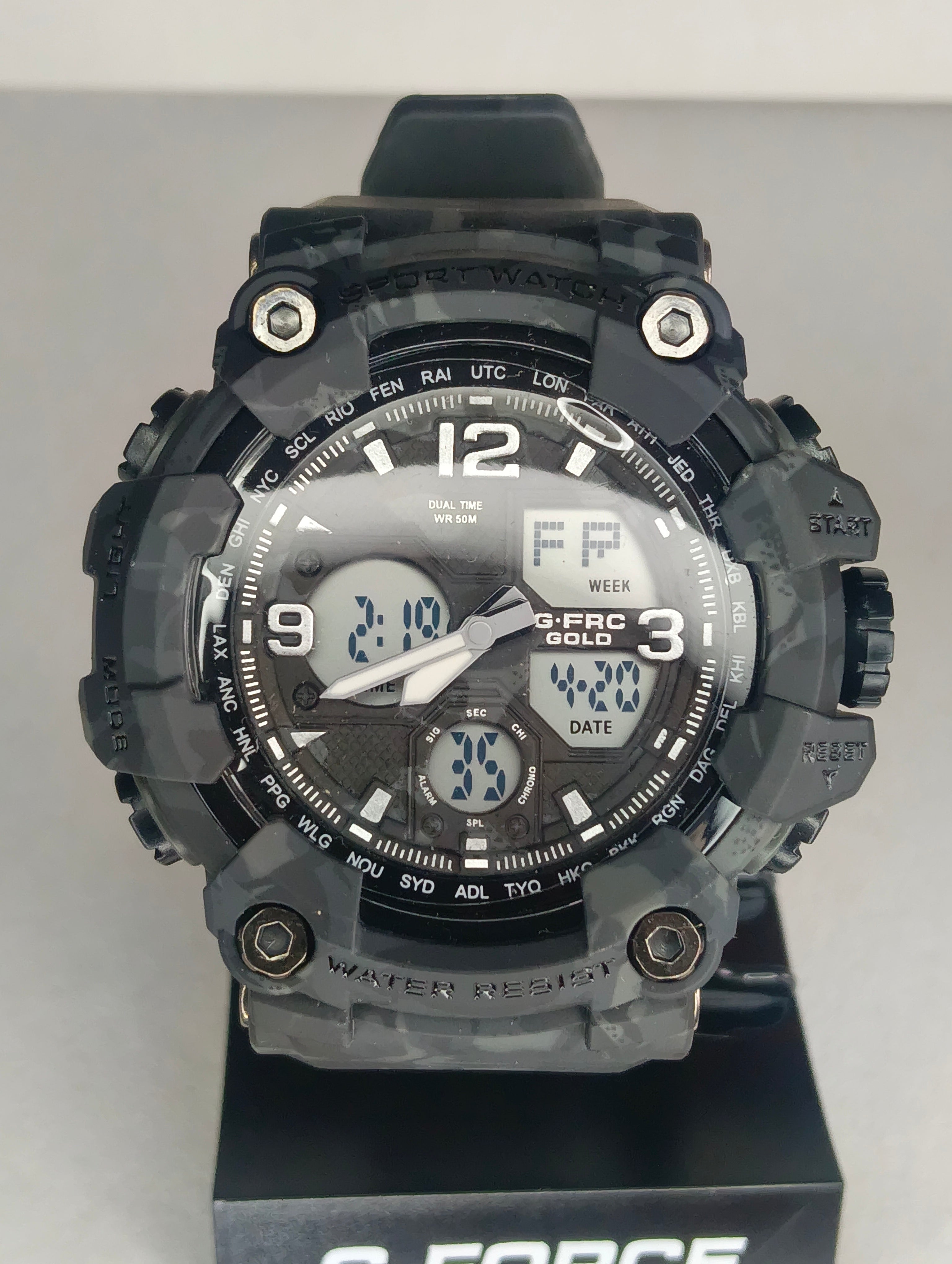 Reloj G-FRC Gold Hombre Análogo Digital Camuflado | Hora Mundial, Cronómetro, Alarma y WR 50M