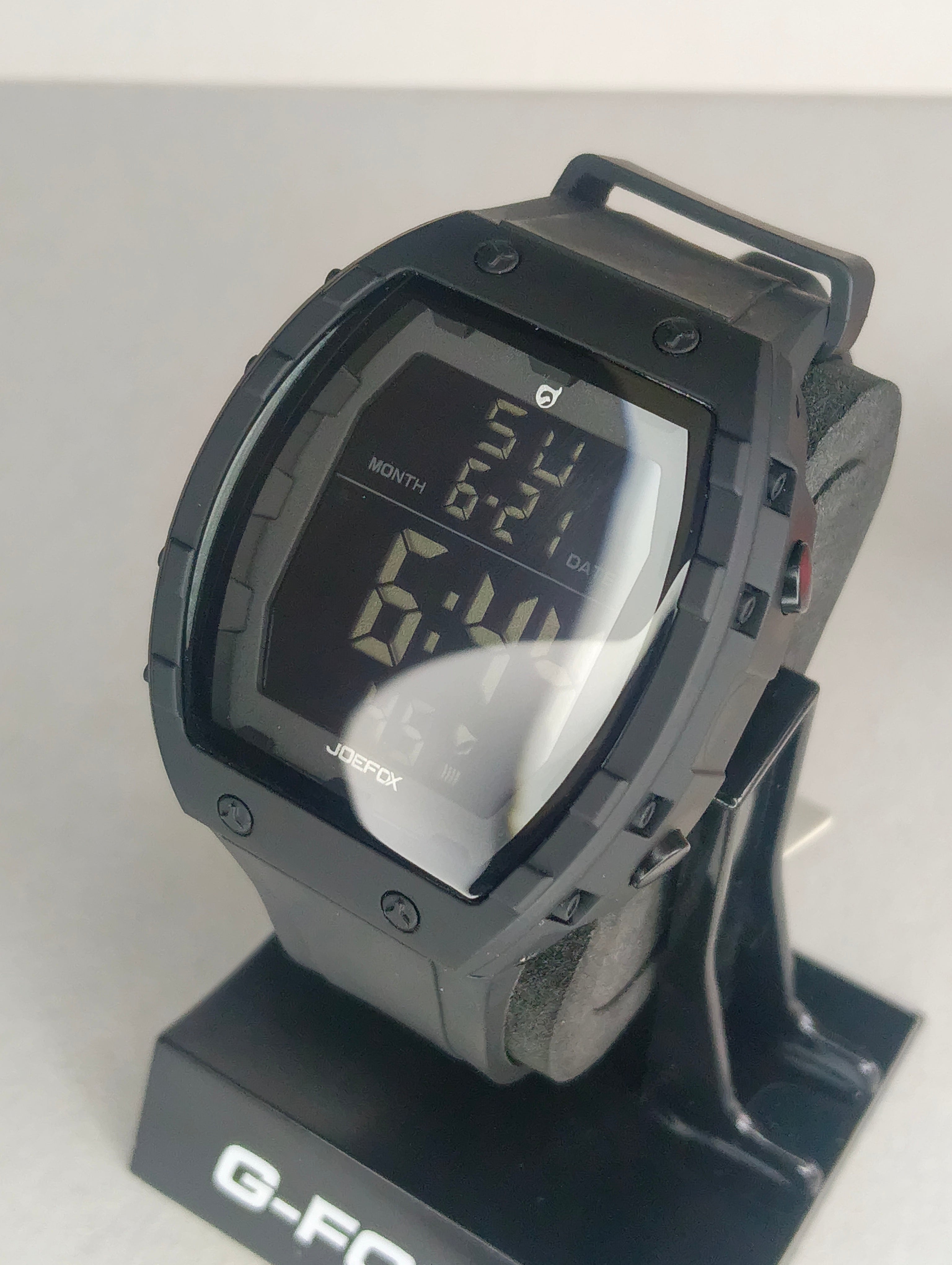 JoeFox Reloj Digital Deportivo Unisex – Pantalla LED Multifunción