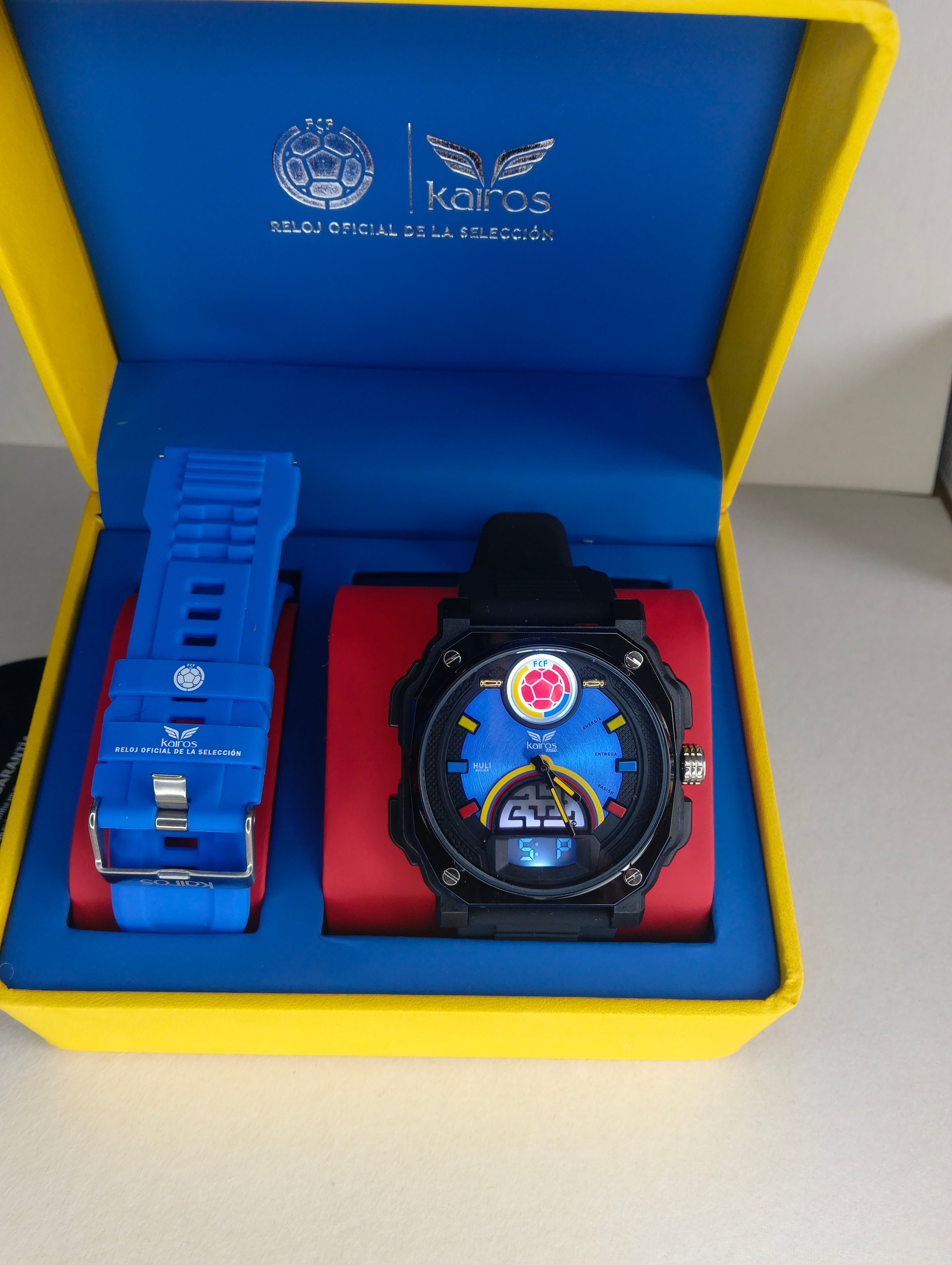 Kairos FCF Edición Oficial – Reloj Analógico Digital con Correa Intercambiable