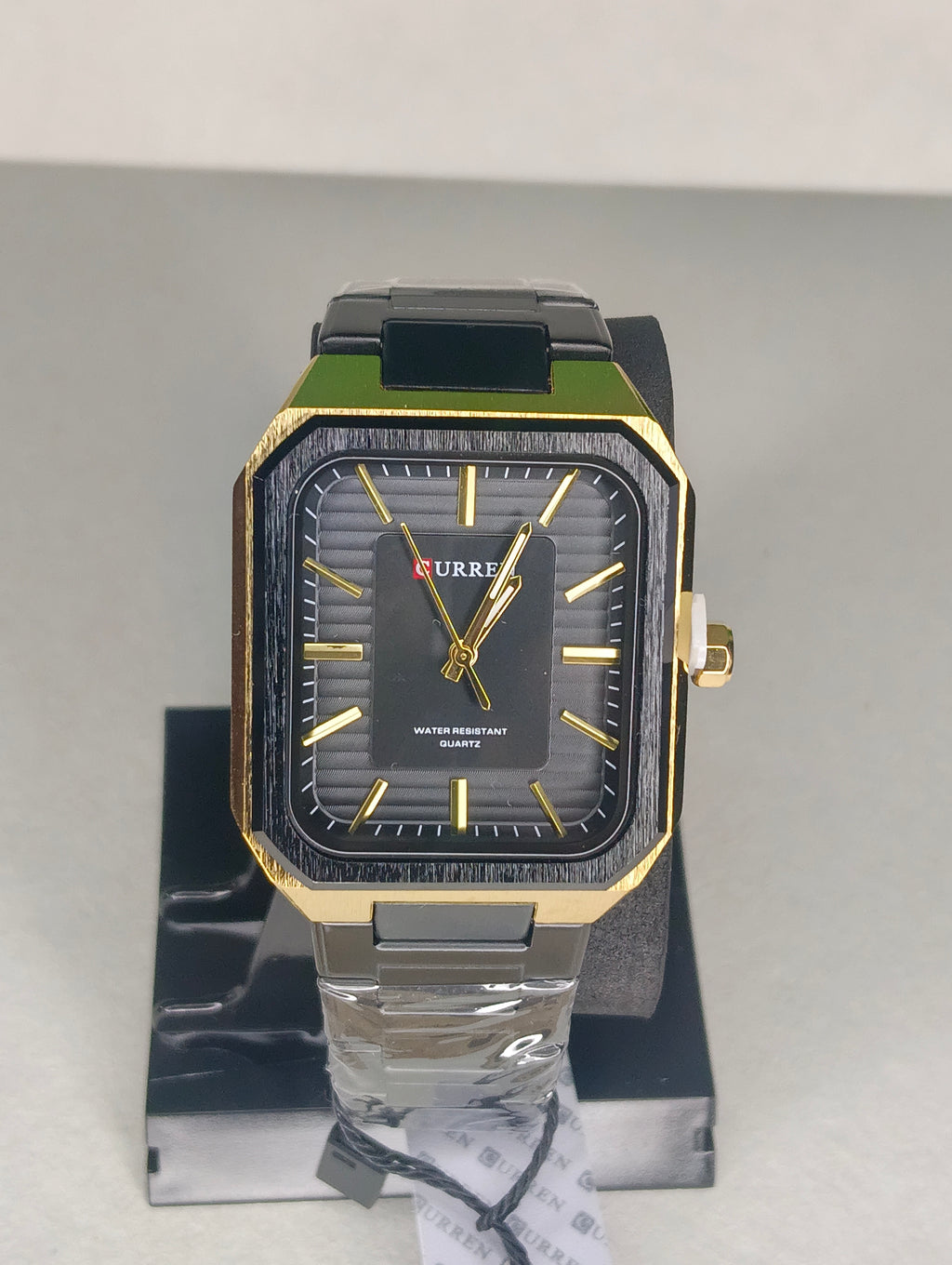 Reloj Curren Cuadrado para Hombre | Acero Inoxidable | Movimiento Quartz | Negro y Dorado