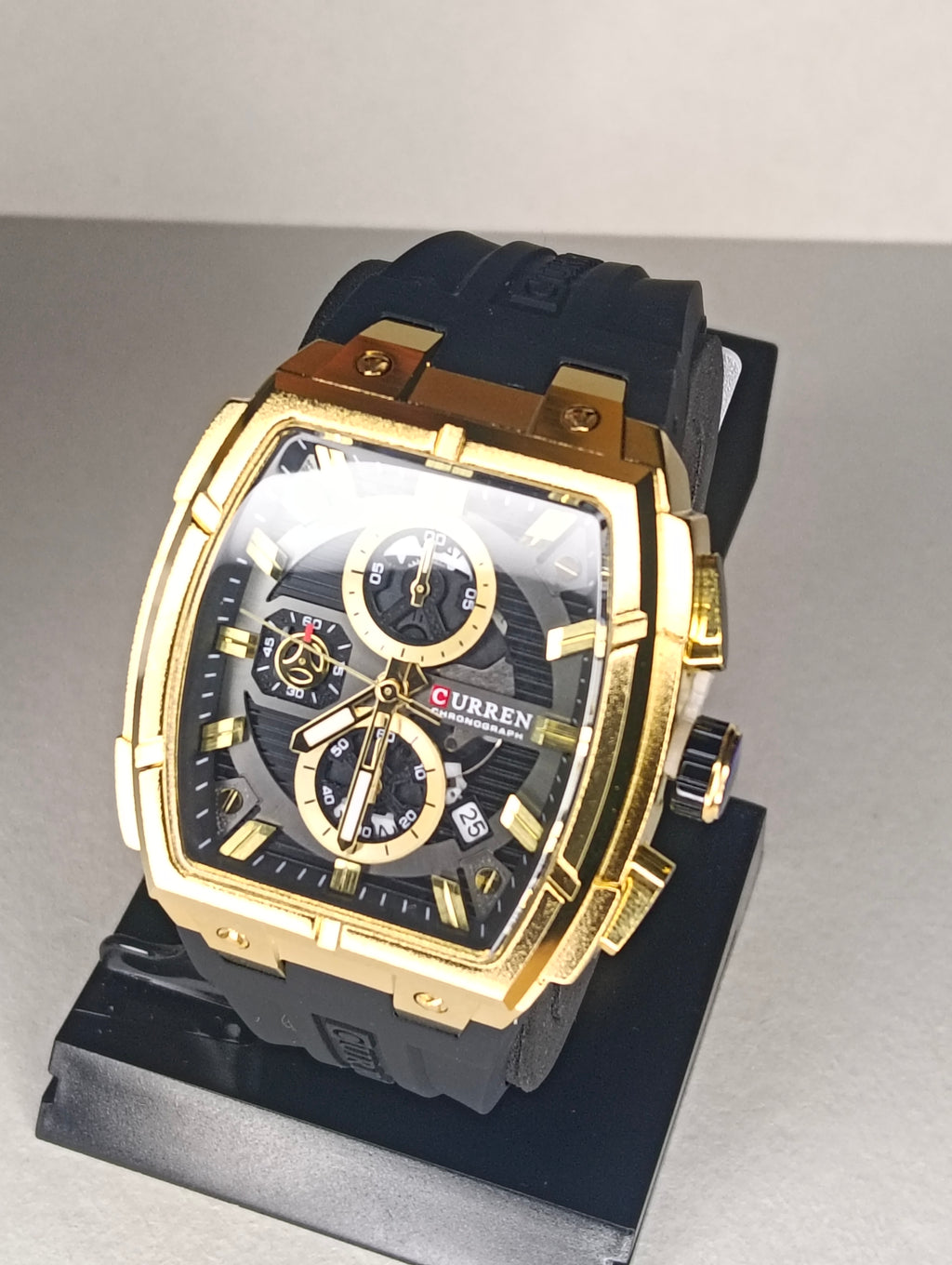 Reloj Curren Cronógrafo para Hombre | Caja Dorada | Pulso de Silicona | Quartz