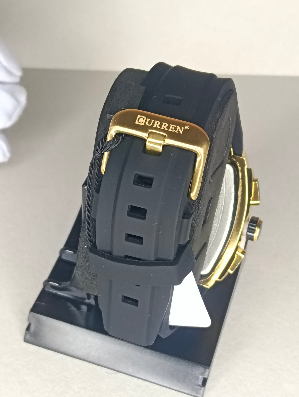 Reloj Curren Cronógrafo para Hombre | Caja Dorada | Pulso de Silicona | Quartz