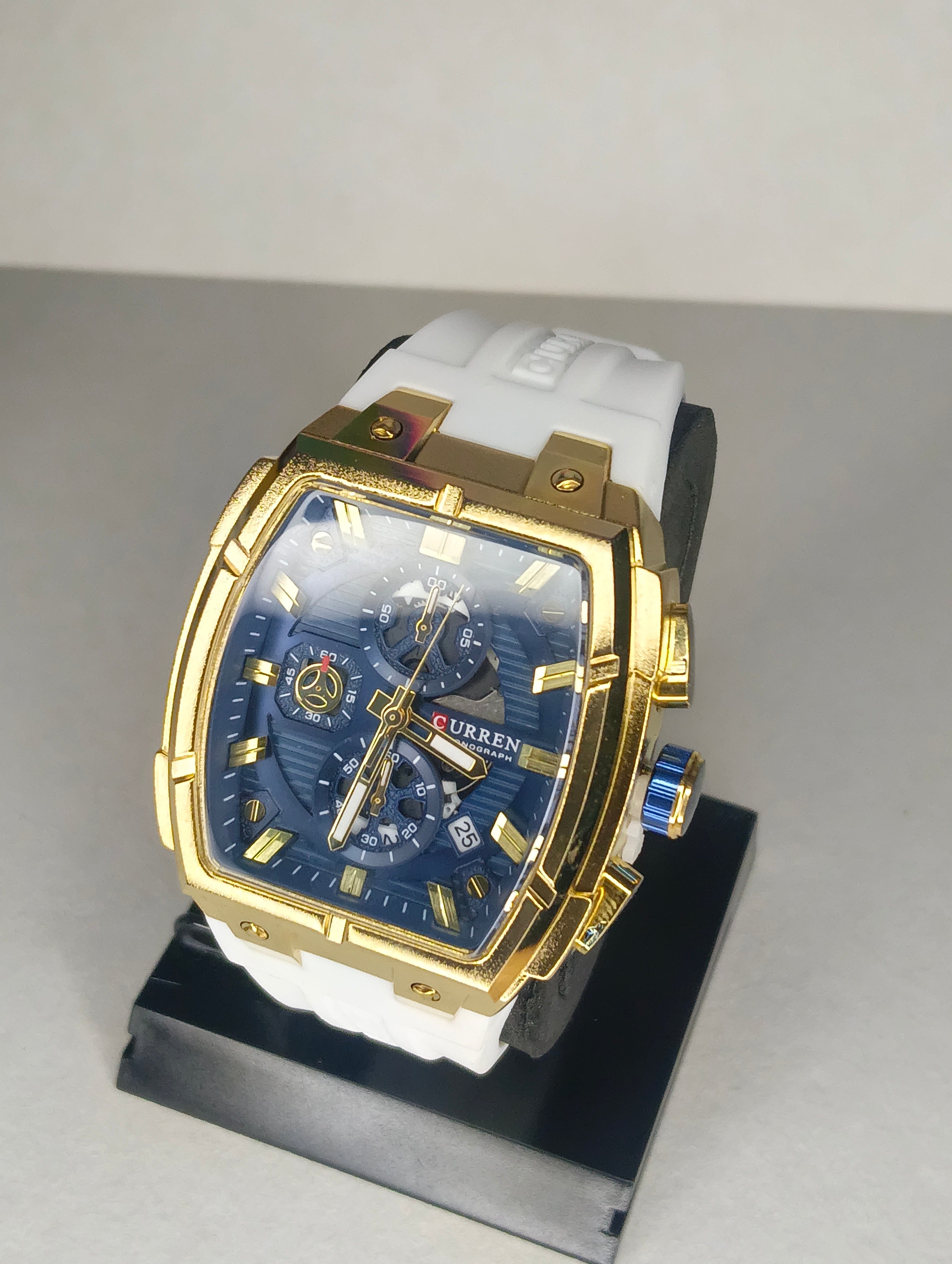 Reloj Curren Cronógrafo para Hombre | Caja Dorada | Pulso de Silicona | Quartz