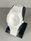 Reloj Minimalista Blanco Unisex | Diseño Monocromático | Pulso de Silicona | Movimiento Quartz