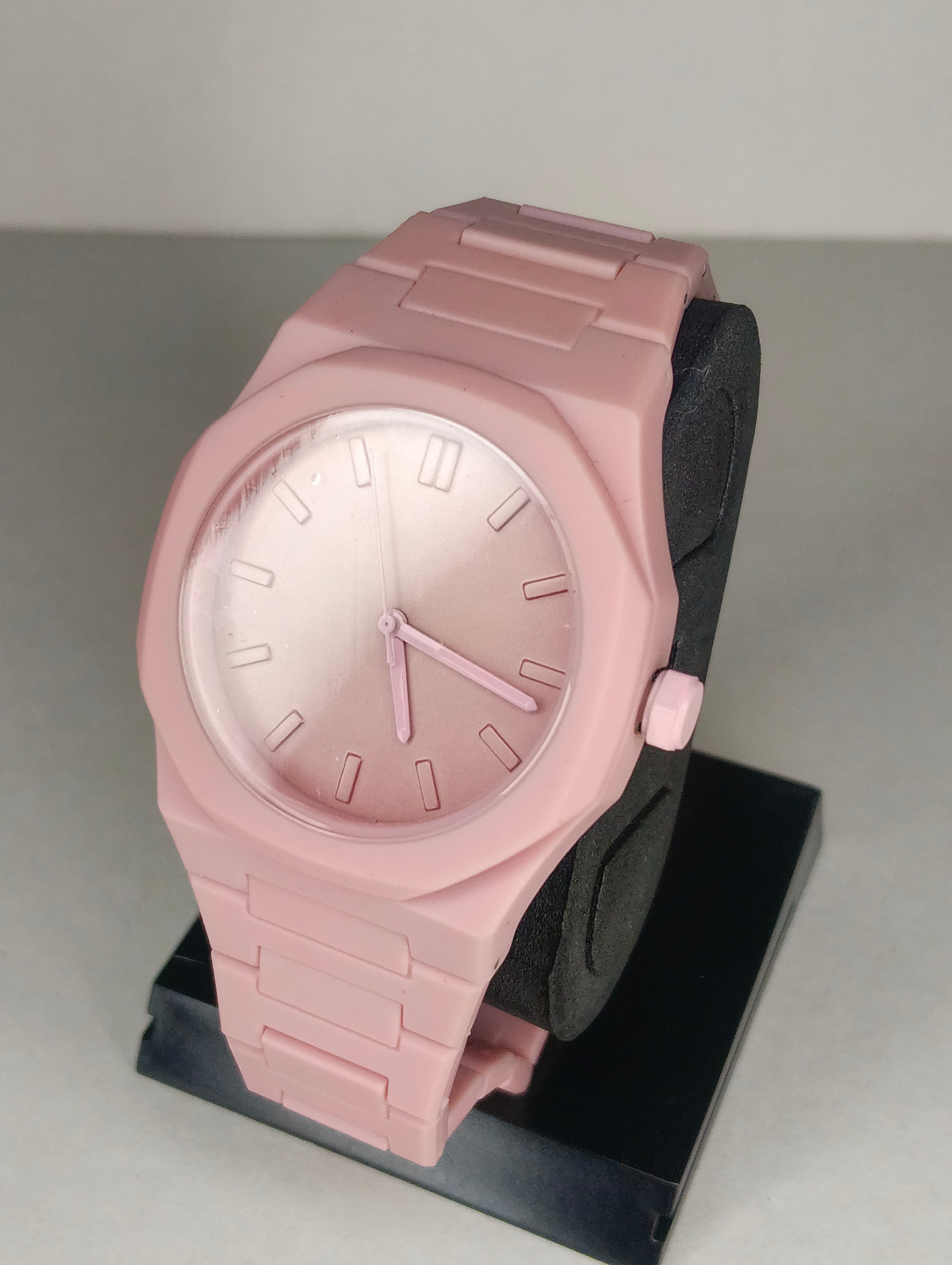 Reloj Minimalista Blanco Unisex | Diseño Monocromático | Pulso de Silicona | Movimiento Quartz
