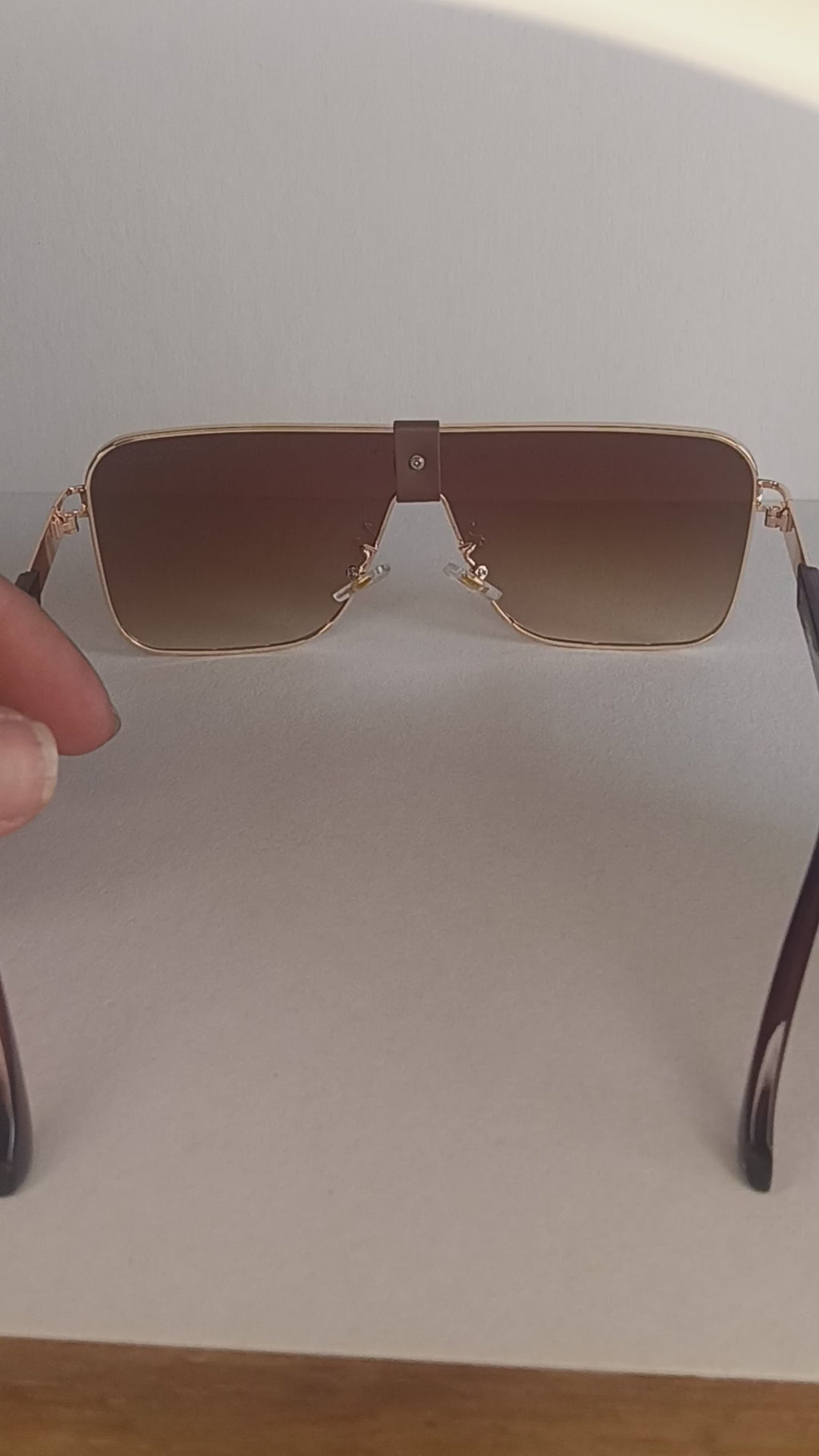 Gafas de Sol Oversize Marrón – Diseño Elegante y Sofisticado