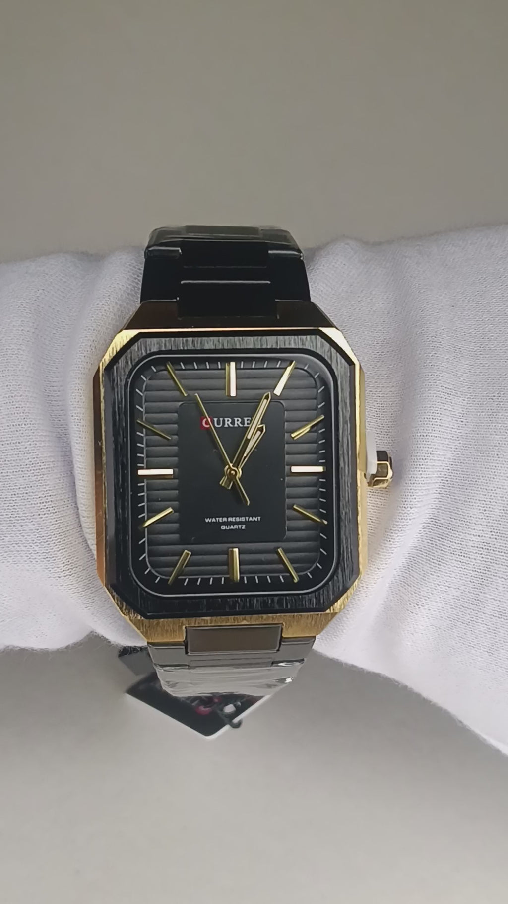 Reloj Curren Cuadrado para Hombre | Acero Inoxidable | Movimiento Quartz | Negro y Dorado