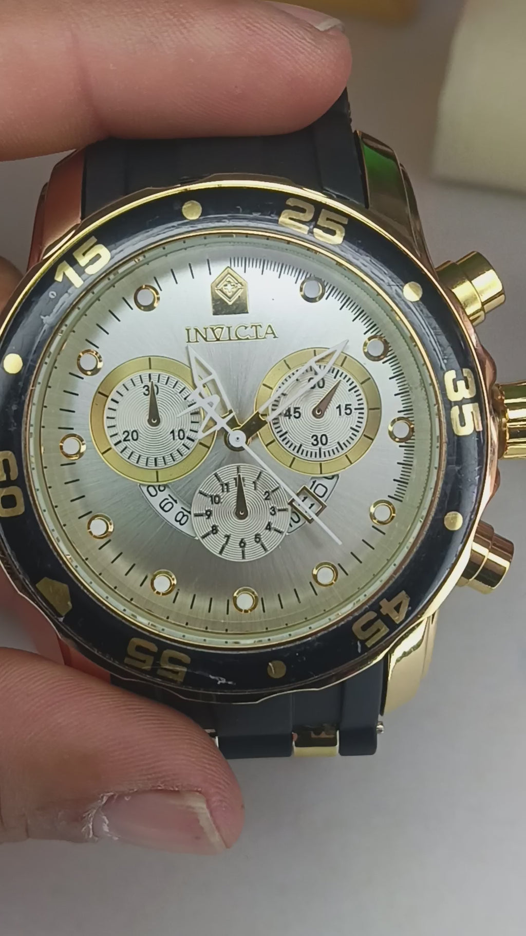 Reloj Deportivo Estilo Invicta Elegante para Caballero – Diseño Tipo Cronógrafo