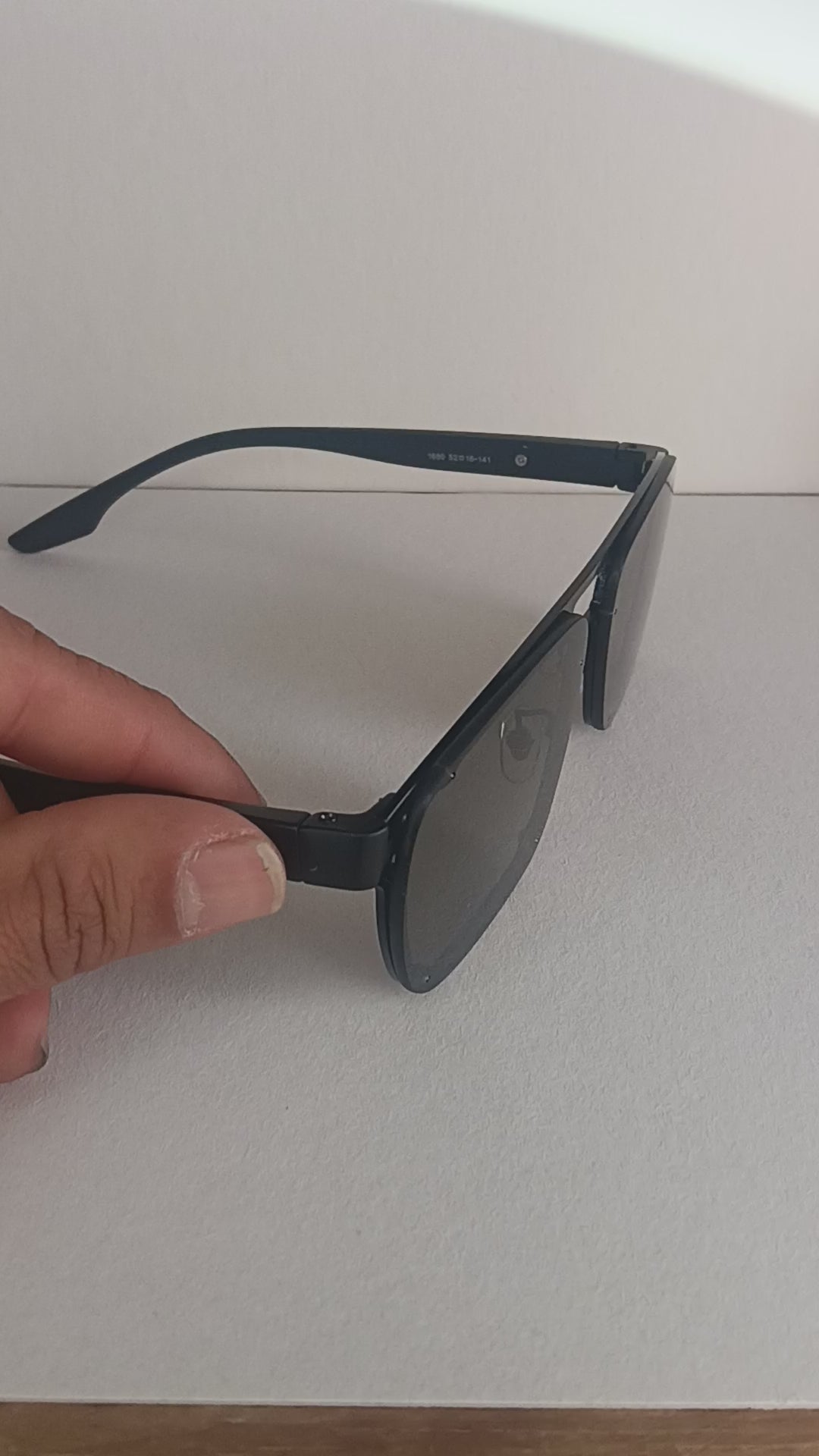 Gafas de Sol Rectangulares Polarizadas – Diseño Moderno